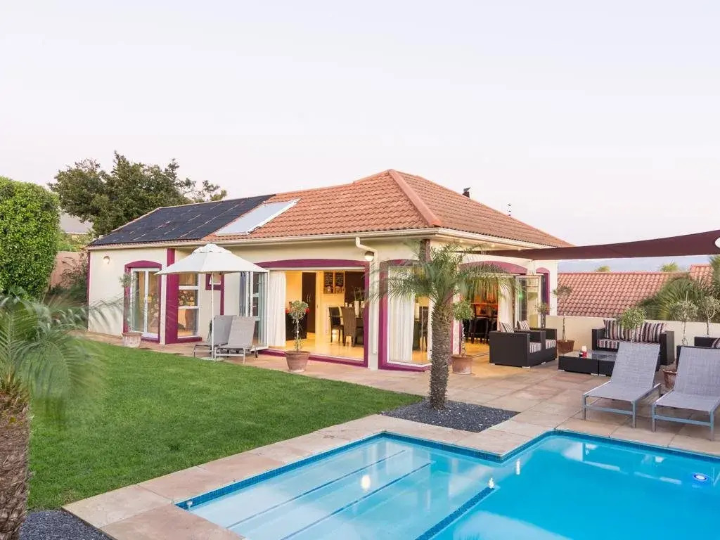 Pink Rose Guesthouse & Spa - for gay men only