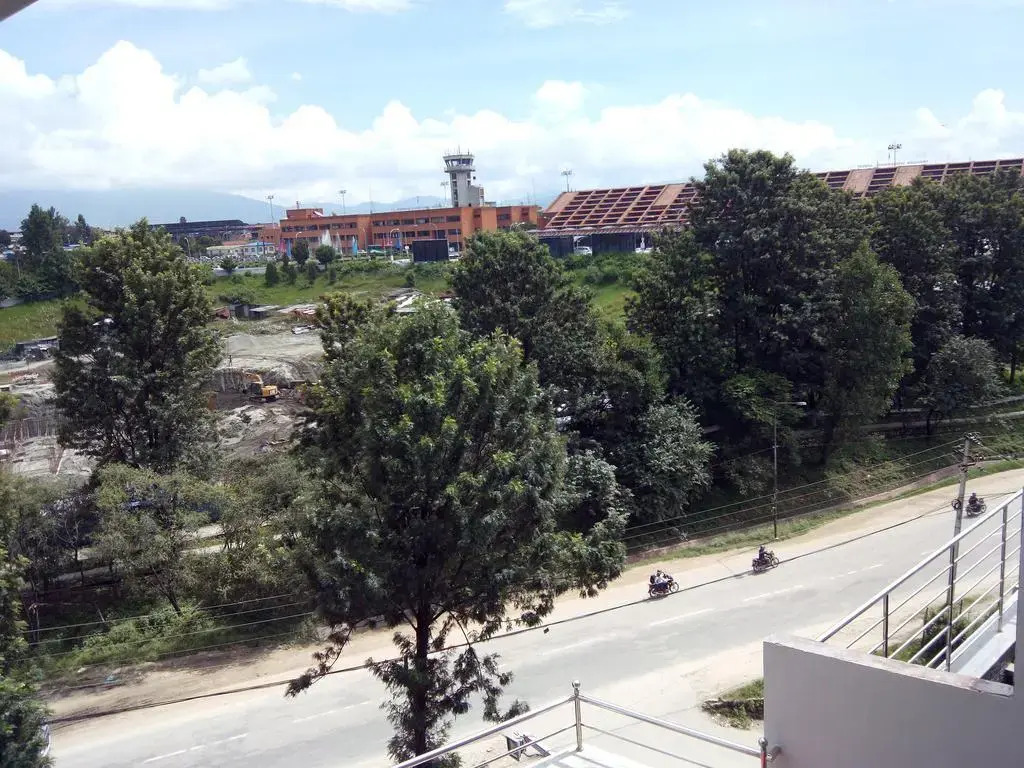 Hotel Regal Airport
