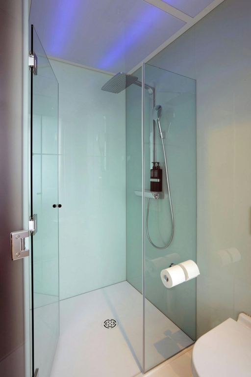 Отель citizenM Paris Champs-Élysées