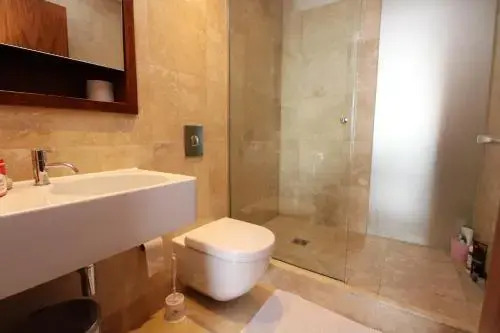 Media City LOWRY Apartment 4 Guests 2 Bed