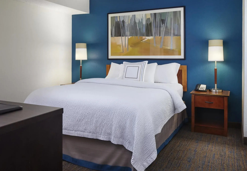 Residence Inn Saint Louis Airport / Earth City