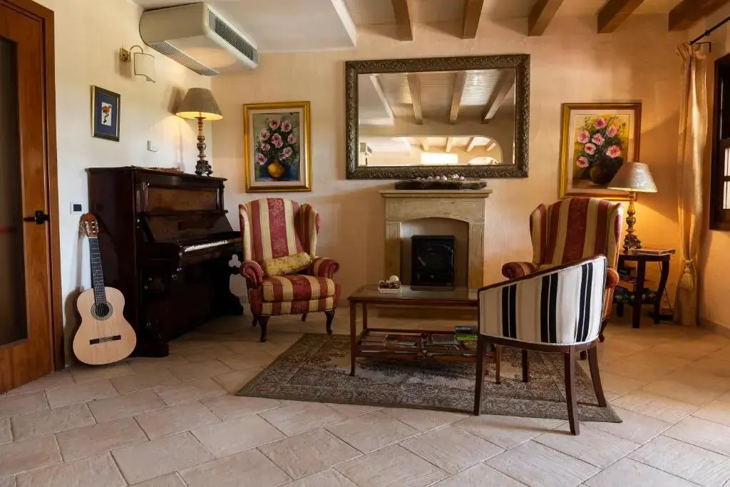 Is Benas Country Lodge