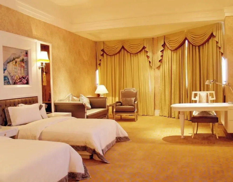 Dongguan California Hotel