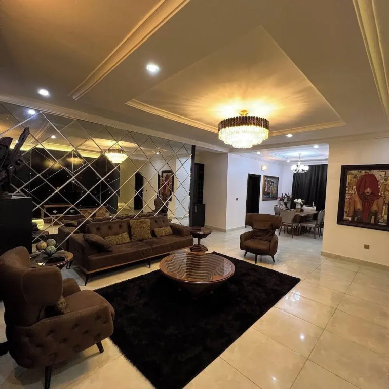 Oscar's Apartment