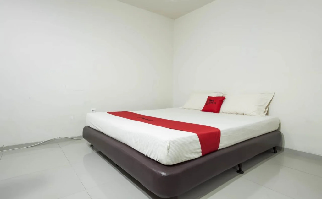RedDoorz @ Panglima Sudirman Surabaya