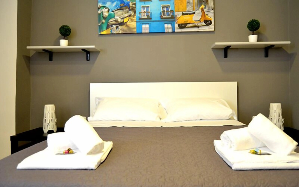 Room27