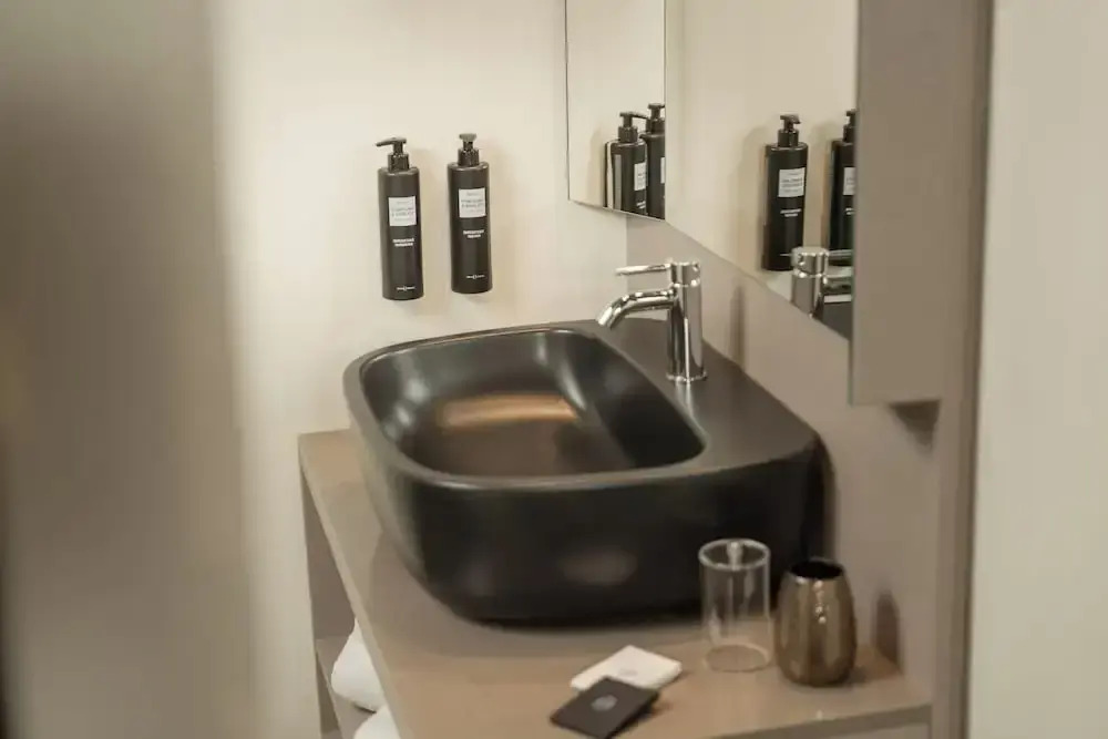 WANDERLUST HOTEL & APARTMENTS - SUITE & SPA - Bardolino, Lago di Garda - Verona