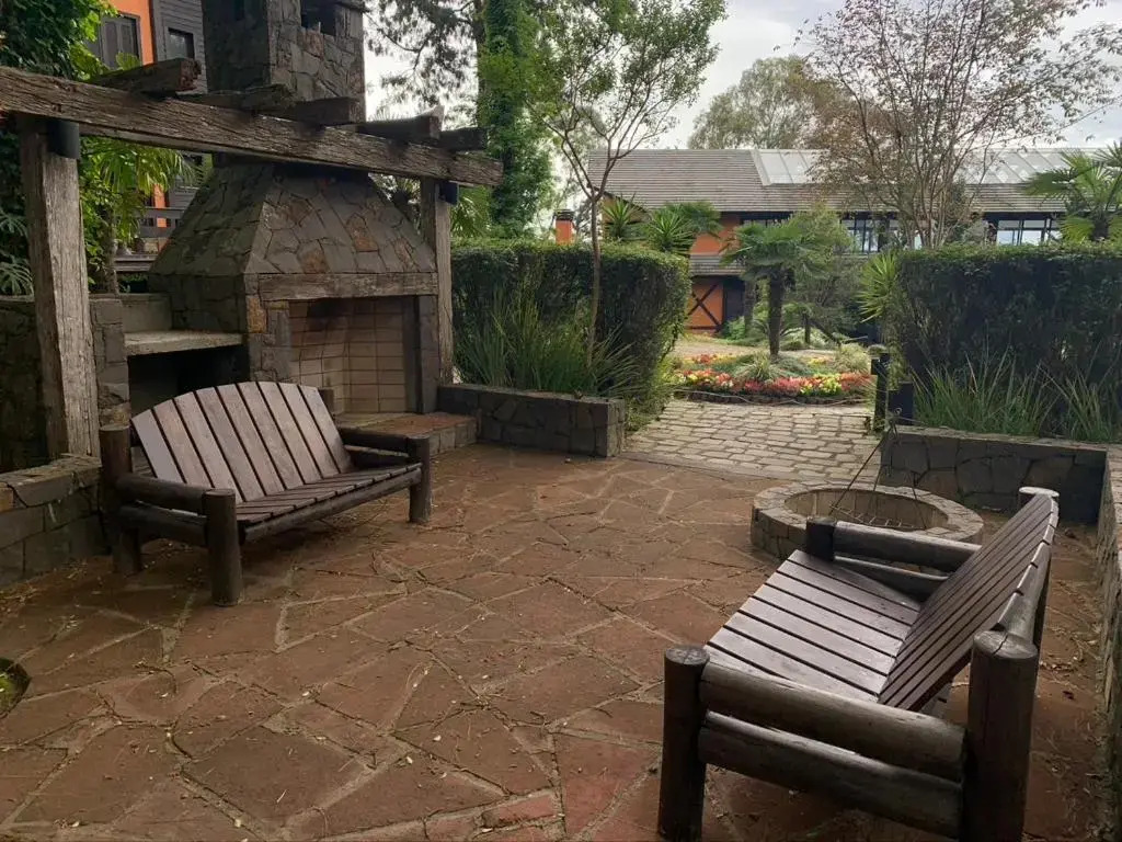 Ap Gramado Knorrville - 2 dorm com lareira, calefação e sacada