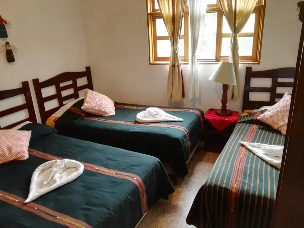 Hostal Marios Rooms