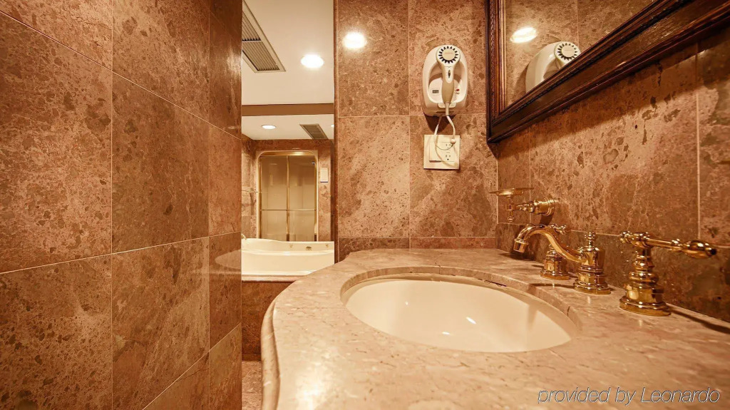 Robert Treat Hotel