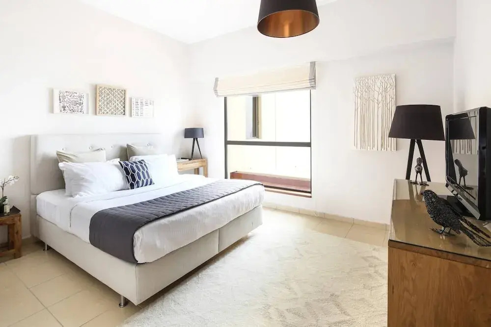Full Sea View! Gorgeous 2BR in JBR - Sleeps 6!