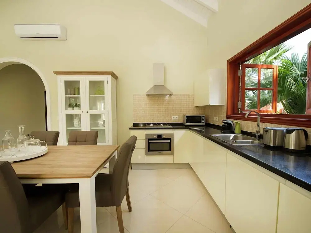 Beautiful Holiday Home in Curaçao With Swimming Pool