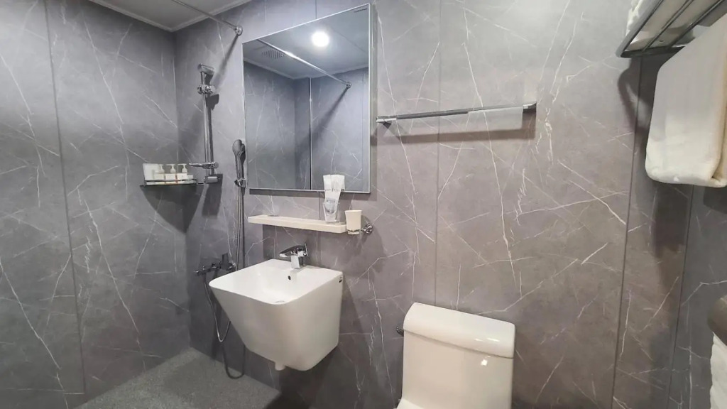 LEX Tourist Hotel