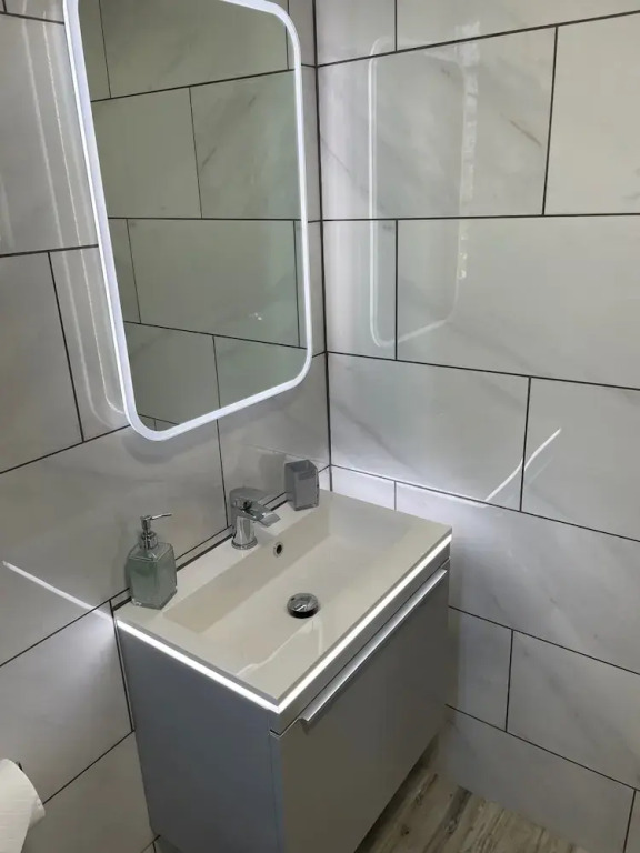 Ulverstons Little gem - Sleeps 2 - Free Parking