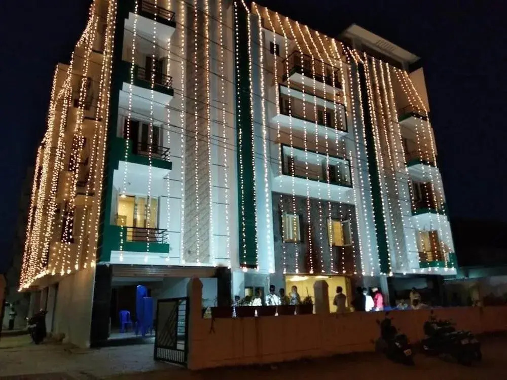 Nexstay Star Holiday Inn
