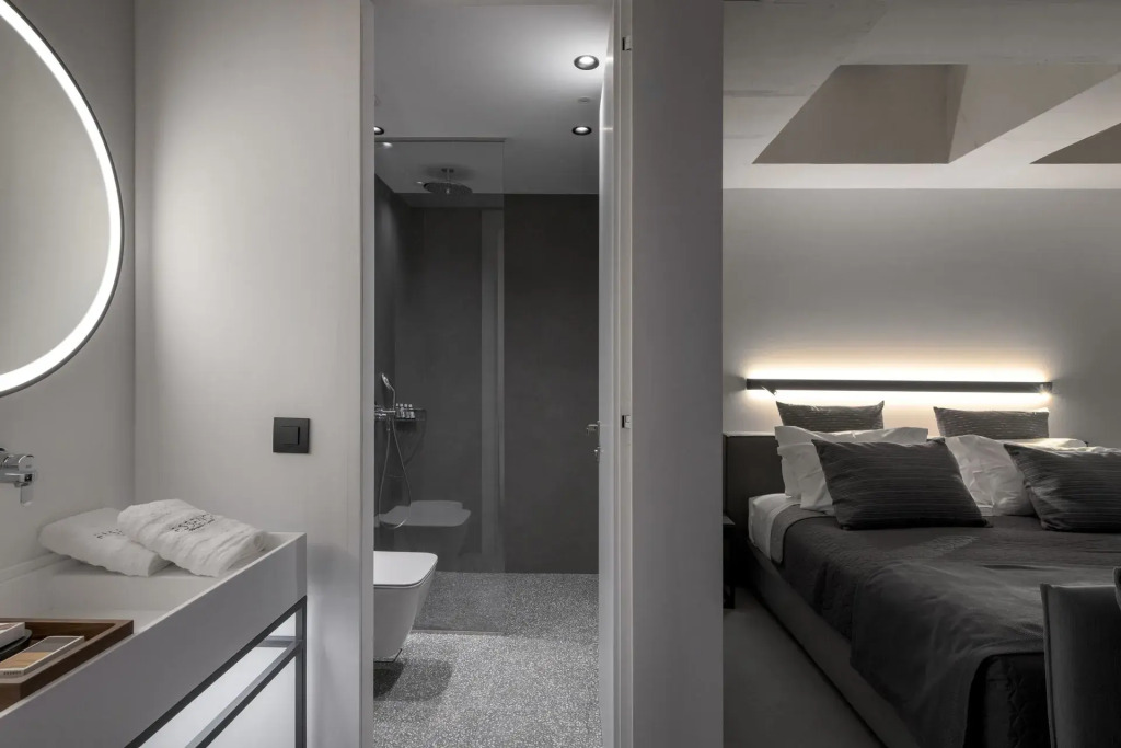 Essence Suites