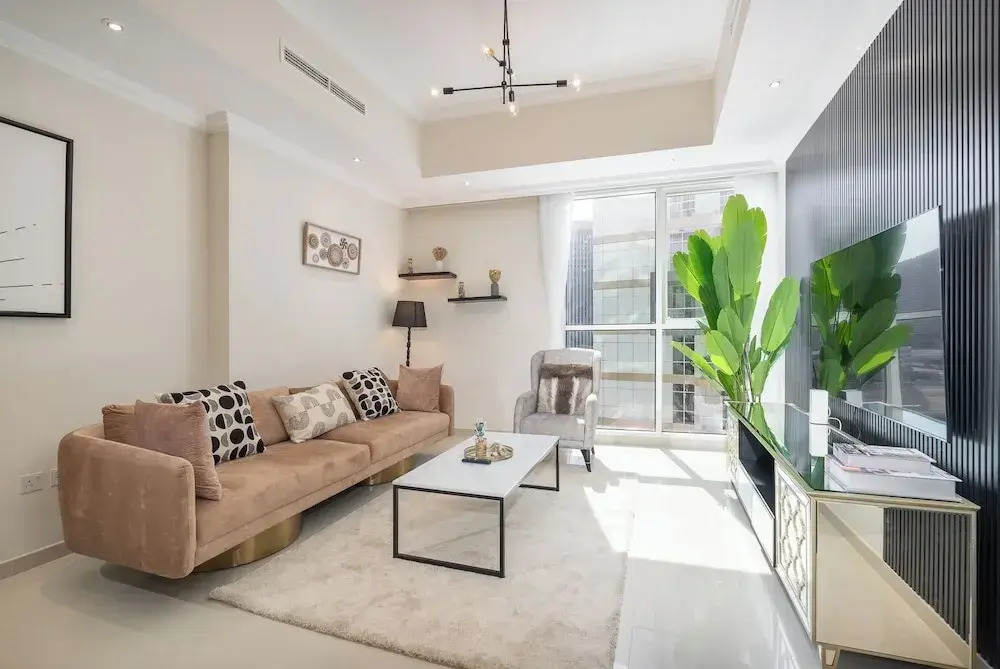 Heaven Crest Vacation Homes Downtown - Studio, 1, & 3 Bedroom Suites 2 minute walk to Dubai Mall and Burj Khalifa