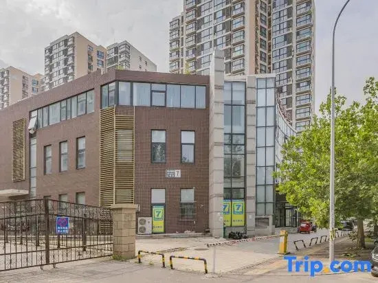 7 Days Inn Premium(Beijing South Gate of Communication University  and Shuangqiao Metro Station)