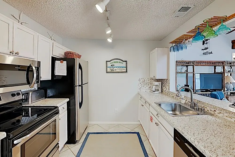 3BR w/ Pool & Big Gulf-view Deck Steps to Beach 3 Bedrooms 3 Bathrooms