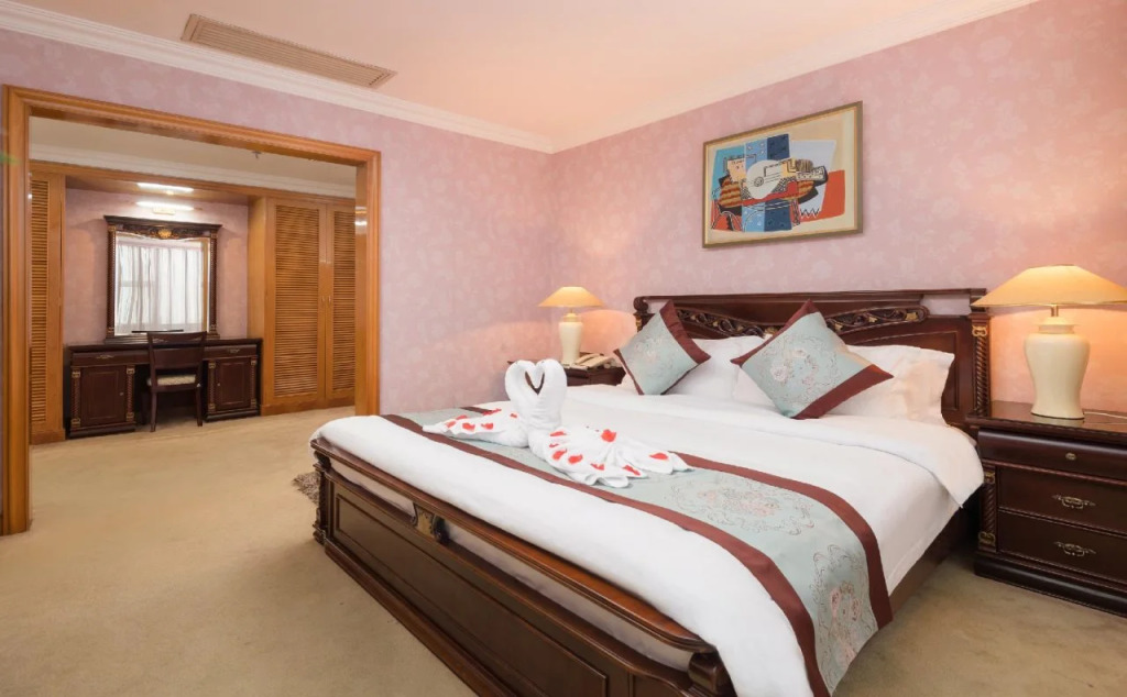 Xinyuan Hot Spring Hotel