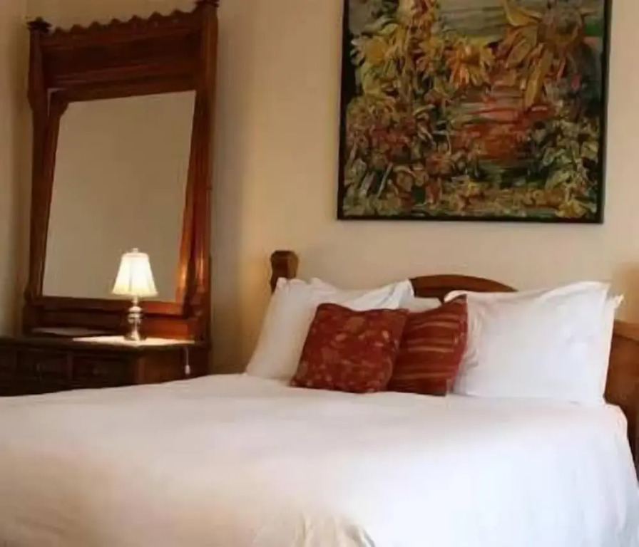 Rossmount Inn
