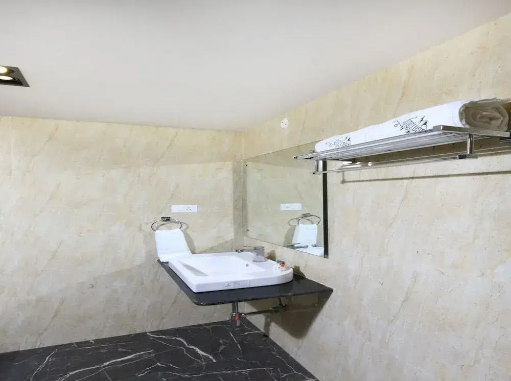 OYO 13650 Hotel Sanandreas