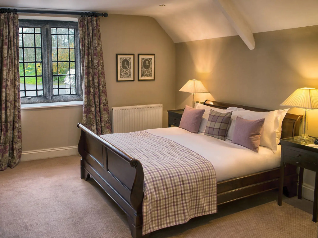 Lewtrenchard Manor