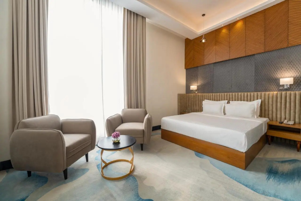 Clarks Inn Etawah
