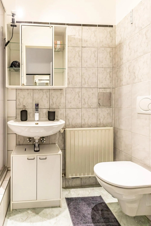 COZY + TRENDY by JR City Apartments