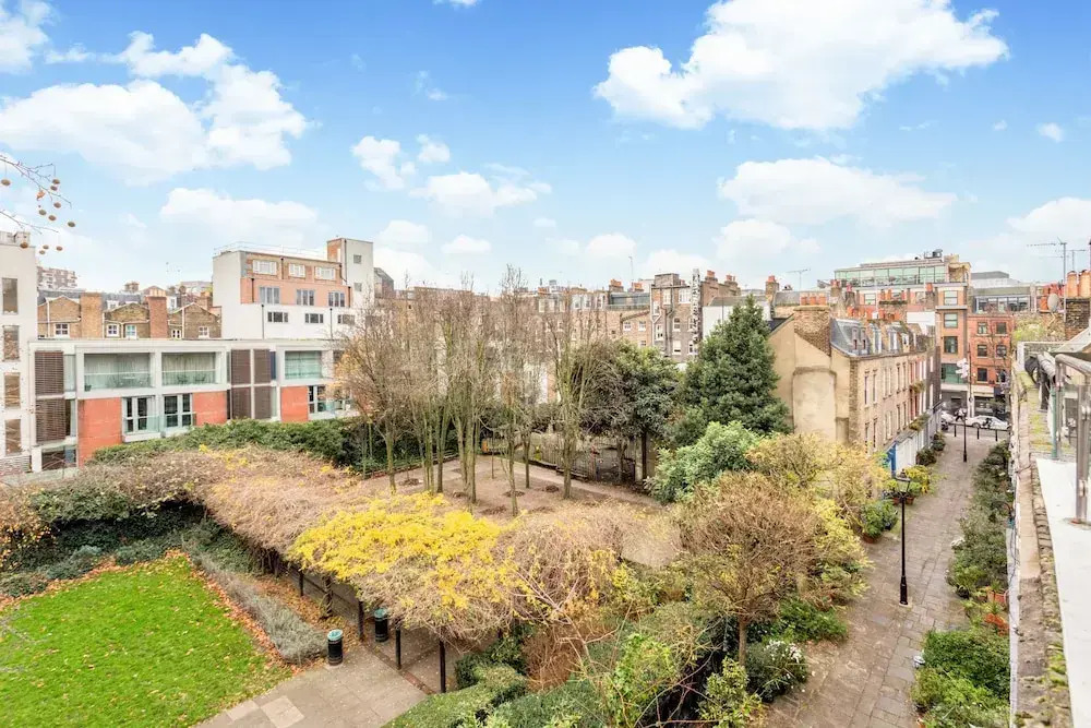 The Crabtree Coach House - 4bdr House With Private Rooftop Terrace