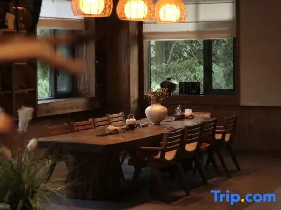 Shishe · Spring Home Inn (Dujiangyan Irrigation Project Scenic Spot Nanqiao Store)
