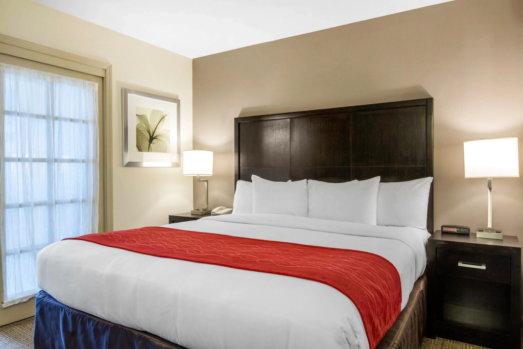Best Western Inn & Suites San Diego Zoo -SeaWorld Area