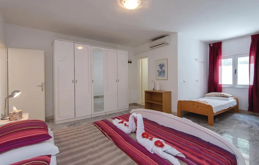 Gorgeous Home In Orebic