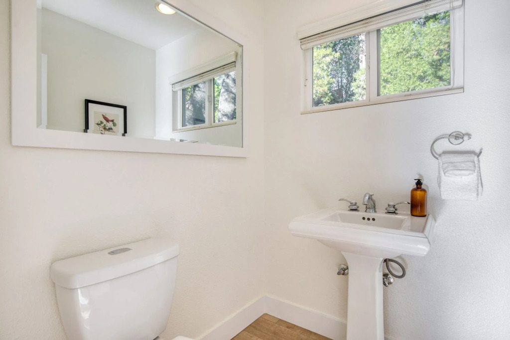 Lone Pine by Avantstay Close to Town and Shore! #cestrp-2022-01576