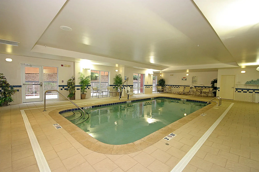 Fairfield Inn & Suites Greensboro Wendover