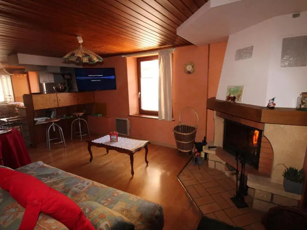 Appartement cosy au cœur de Vagney, proche commerces et sentiers, terrasse et cheminée, à 15km Gérardmer - FR-1-589-304