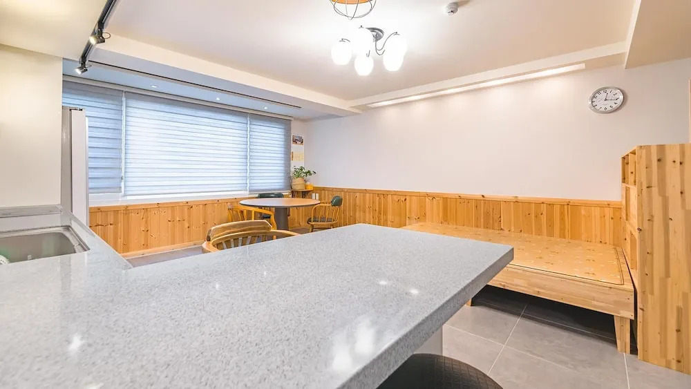 Gangneung Pilgrim Guesthouse n Pension