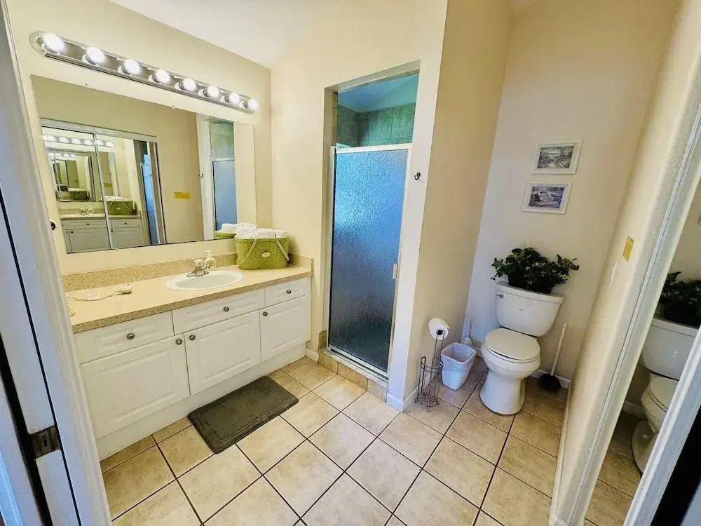 4/3 Vacation Home With Private Pool Located at Formosa Gardens!!