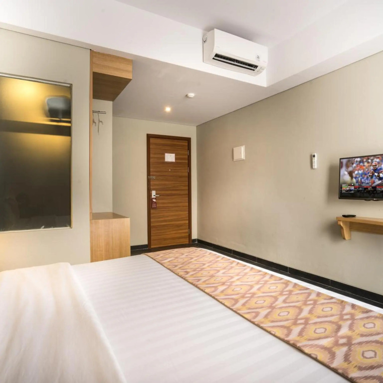 Maple Hotel Grogol