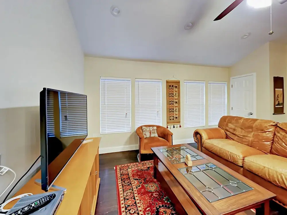 Charming East Austin 1 Bedroom 1 Bathroom Home