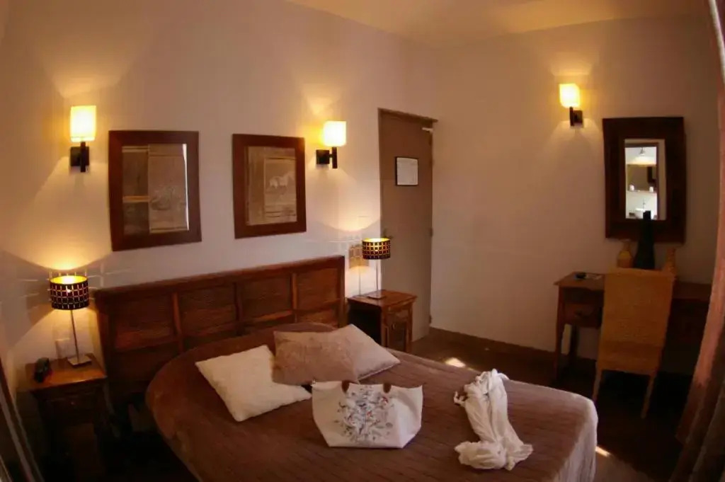 Logis Hôtel Le Cheval Noir
