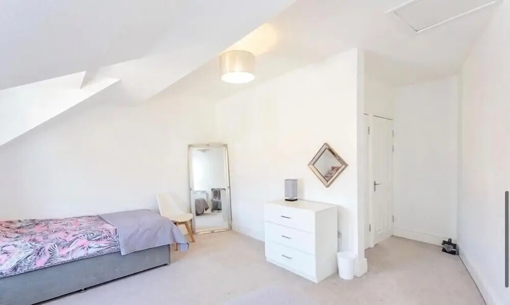 Blackpool Abode - Aurora