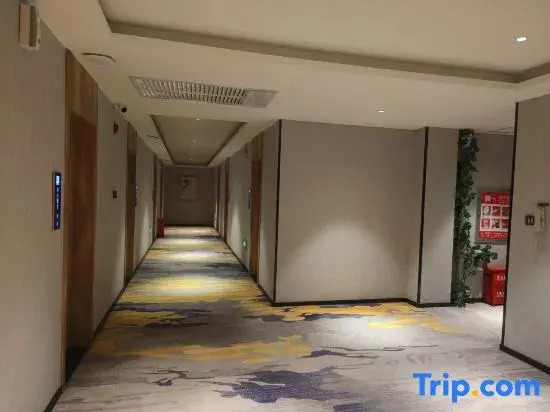 Yijia 365 Chain Hotel (Jingxin Street Store, Jingxian County)