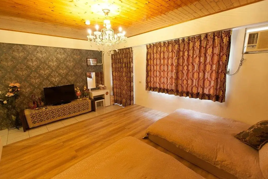 Gemini star Hostel