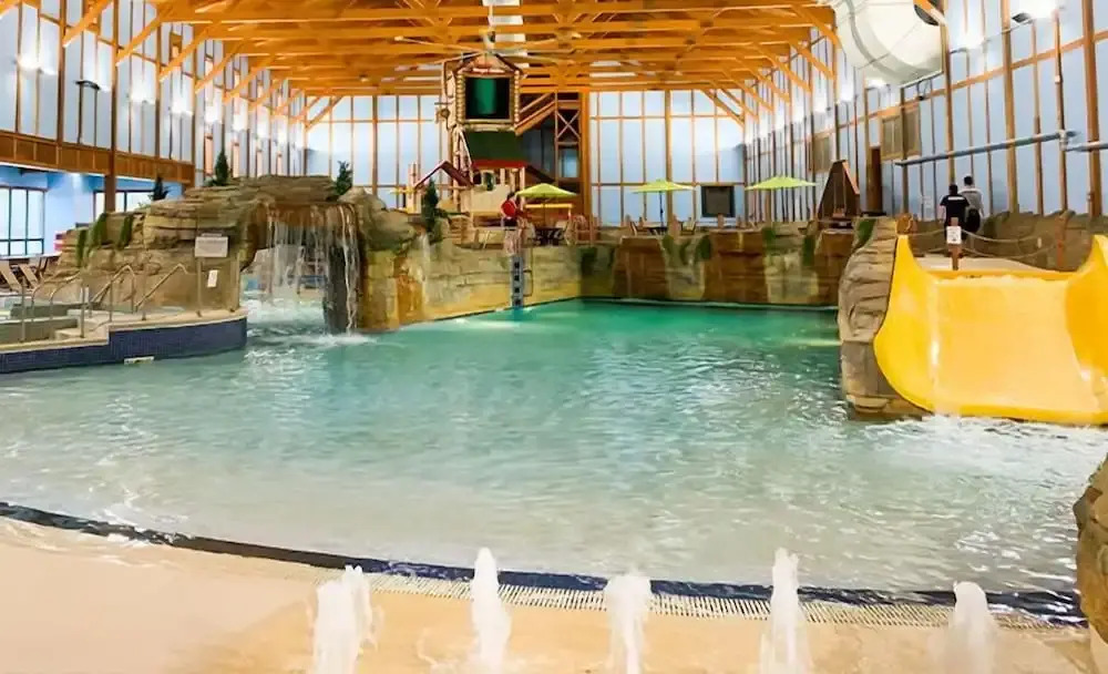 Grand Bear Resort at Starved Rock