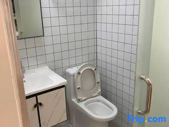 Shenzhen Time E-sports Hotel (Shenzhen Vocational College Xili Subway Station)