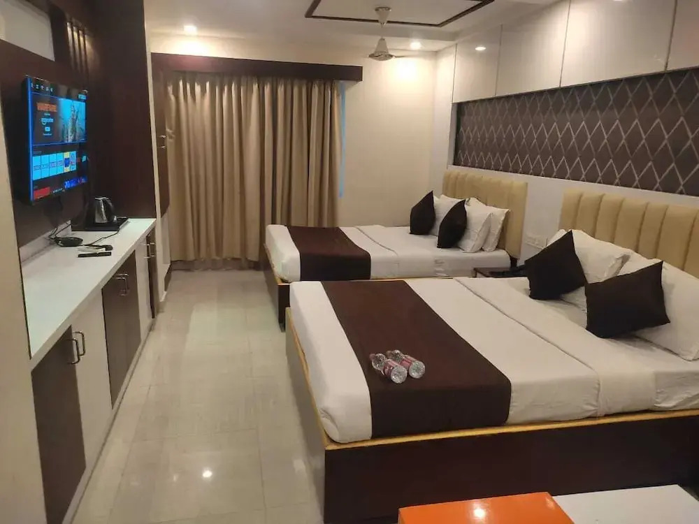 HoTEL NARMADA GRAND