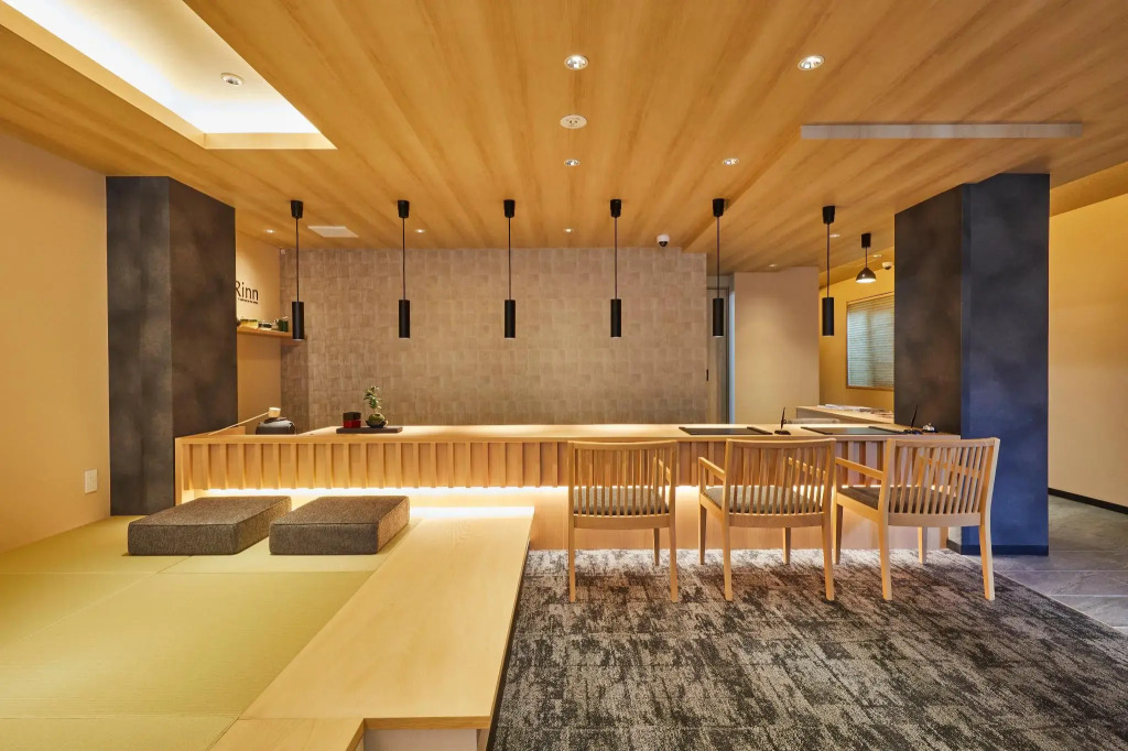 Rinn Shirakawa South