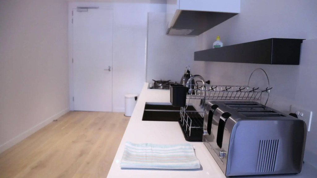Heart of Ormond Apartment  by Ready Set Host