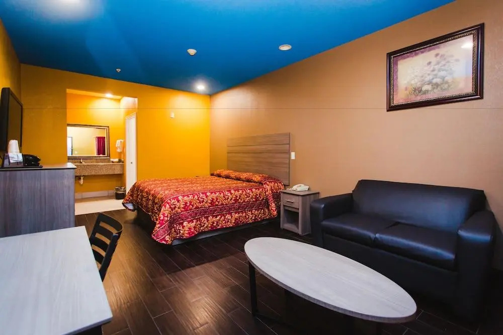 Moonlight Suites - Houston/George Bush Intl Airport